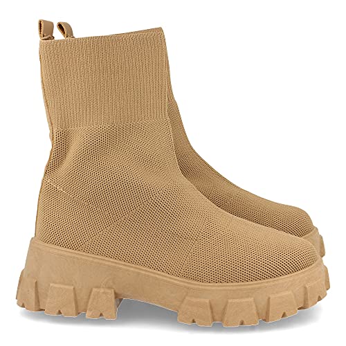 Botin de Mujer con Plataforma, Suela Dentada, Material Elastico, y Cierre de Ajuste, Otono Invierno 2021. Talla 40 Camel