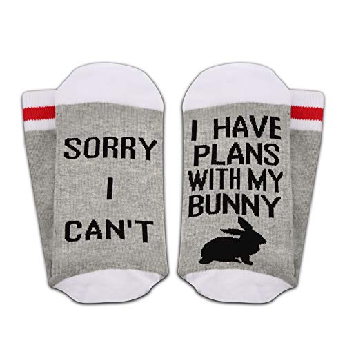 Calcetines con texto en inglés "Sorry I Can't I Have Plans With My Bunny"