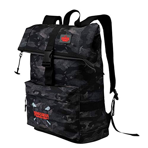 KARACTERMANIA Stranger Things Hunting - Mochila Flap, Multicolor