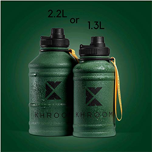 Khroom® Botella de Agua XXL de 2.2 litros de Acero Inoxidable | Adecuado Ácido Carbónico | Libre de BPA | Botella de Fitness de 2L para deportes, gimnasia y ocio (Verde)