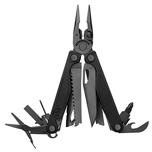 Leatherman Charge Plus - Multiherramienta con 19 utensilios, incluye navajas, alicates, sierra y destornillador, para acampar y pescar, hecha en EE.UU., en negro con una funda de molle