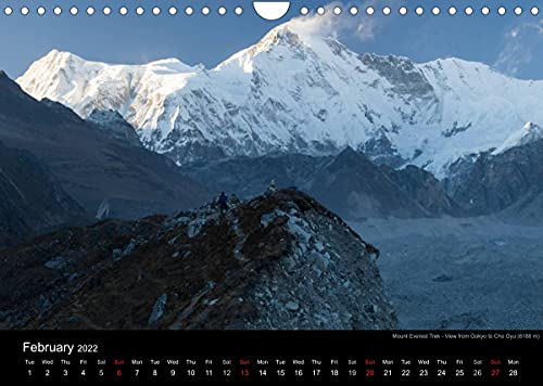 Mount Everest Trek (Wall Calendar 2022 DIN A4 Landscape): On the way to the roof of the world (Monthly calendar, 14 pages )