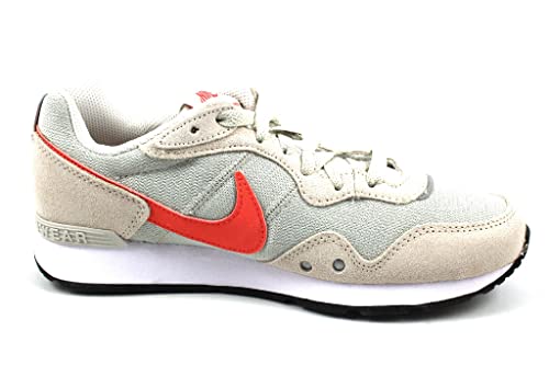 Nike Venture Runner, Zapatos Mujer, Light Bone/Magic Ember-Cream I, 38 EU
