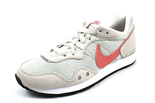 Nike Venture Runner, Zapatos Mujer, Light Bone/Magic Ember-Cream I, 38 EU