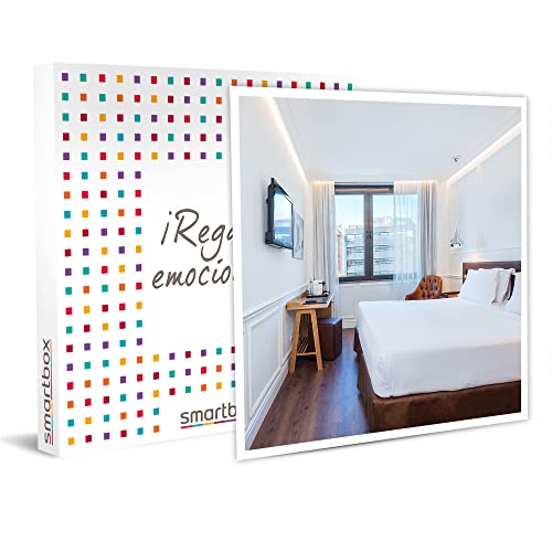 Smartbox - Caja Regalo - Barcelona 4*: 2 Noches con Visita guiada al Barrio gótico en H10 Itaca - Ideas Regalos Originales