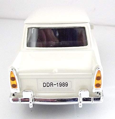 Trabant 601 Sedán - Coche de modelo, color blanco