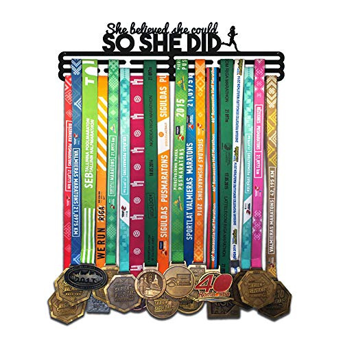 United Medals She Believed She Could Medalla Percha | Acero Recubierto de Polvo Negro (30cm / 30 Medallas) Soporte para Medallas Deportivas